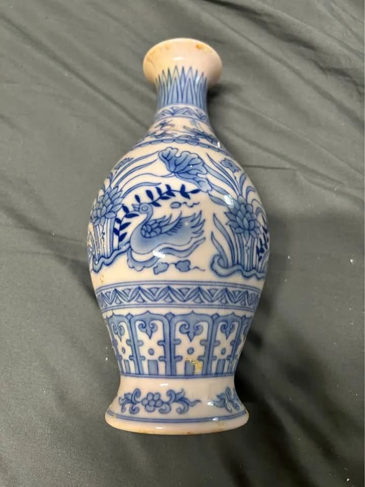 Blue and White 'Phoenix and Floral' Yuhuchunping Vase, Da Ming Chenghua Nian Zhi Mark