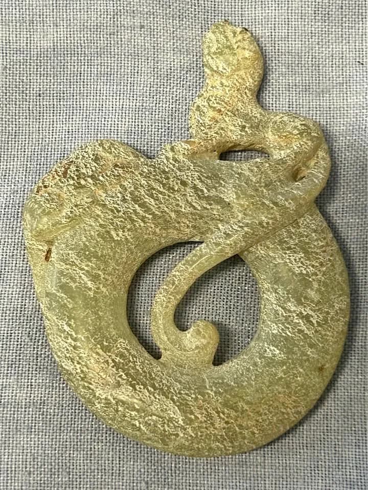 Ring-Form Antique Jade Ornament with Twin Beasts